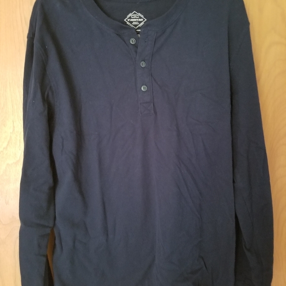 St. John's Bay Other - St. John's Bay long sleeve Henley, size L